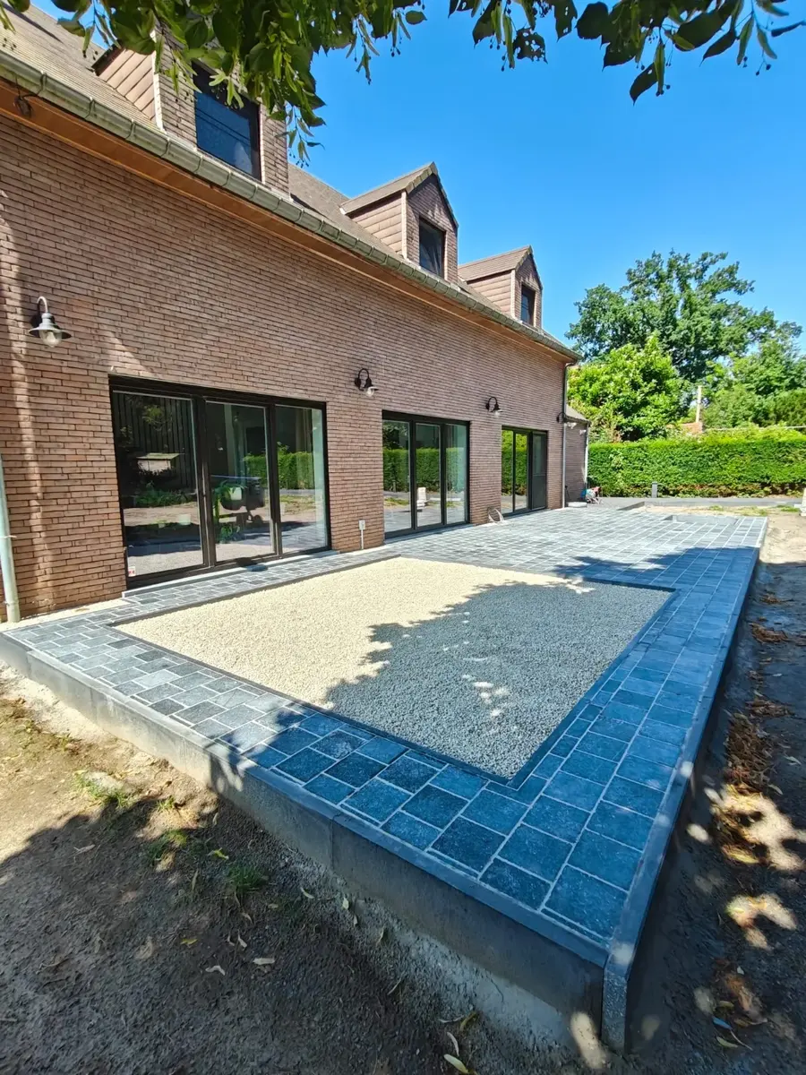 Allée, terrasse et portail — D.L Aménagements Extérieurs, photo 4 sur 10