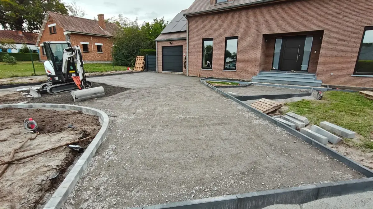 Allée, terrasse et portail — D.L Aménagements Extérieurs, photo 7 sur 10